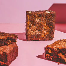 Load image into Gallery viewer, Auro Dark Chocolate Fudge Brownie